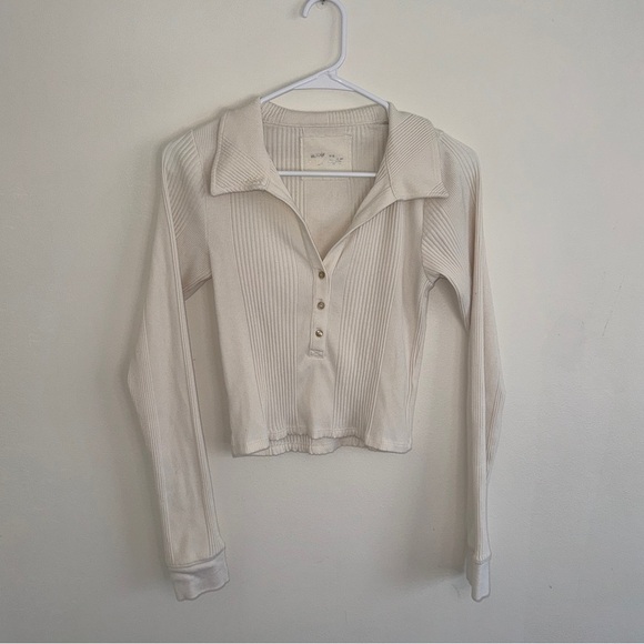 Aerie Cream Beige White Ribbed Longsleeve Collar Medium - Picture 1 of 5